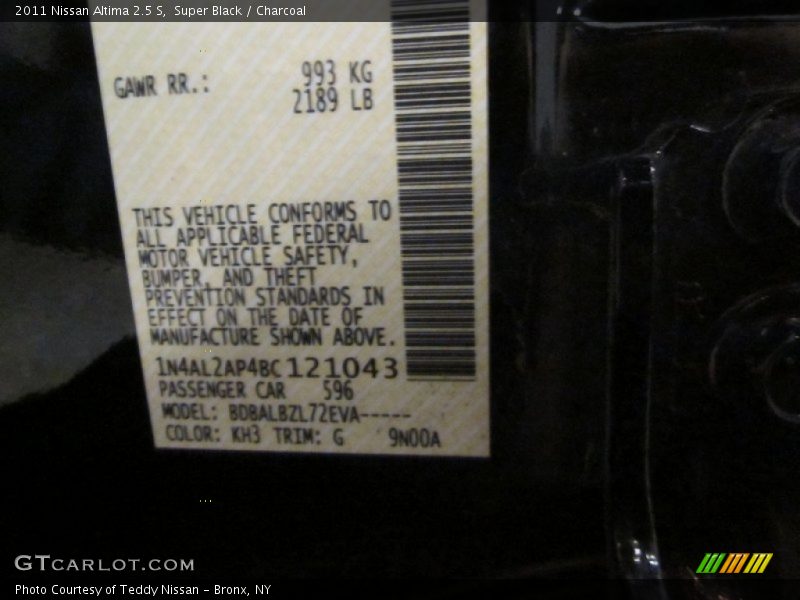 Super Black / Charcoal 2011 Nissan Altima 2.5 S