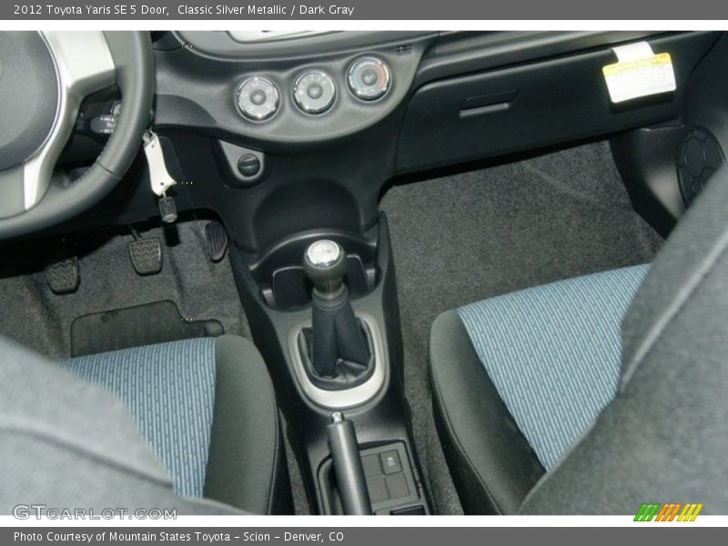 Classic Silver Metallic / Dark Gray 2012 Toyota Yaris SE 5 Door