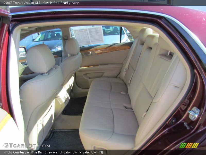 Cassis Red Pearl / Ivory 2007 Toyota Avalon XLS