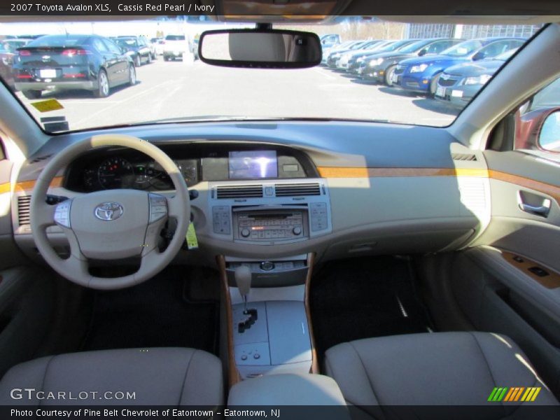 Cassis Red Pearl / Ivory 2007 Toyota Avalon XLS