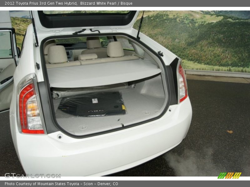 Blizzard White Pearl / Bisque 2012 Toyota Prius 3rd Gen Two Hybrid