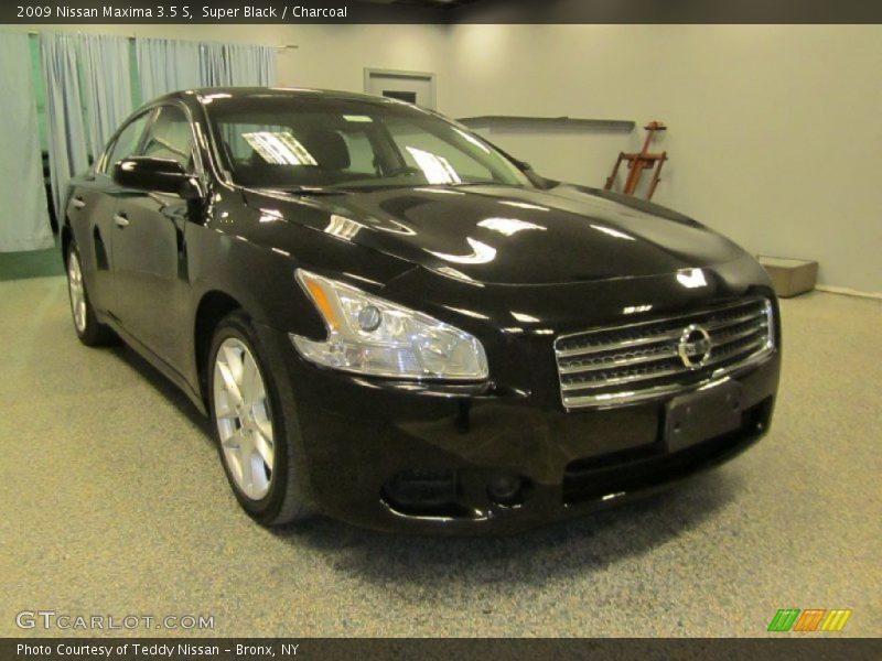 Super Black / Charcoal 2009 Nissan Maxima 3.5 S