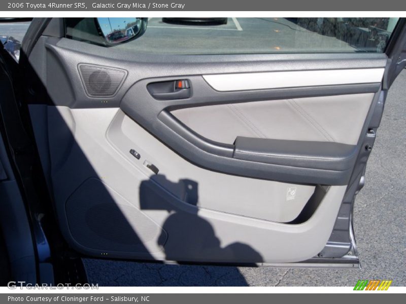 Galactic Gray Mica / Stone Gray 2006 Toyota 4Runner SR5