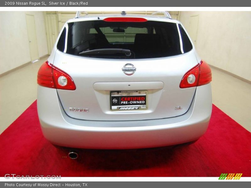 Silver Ice / Black/Red 2009 Nissan Rogue SL