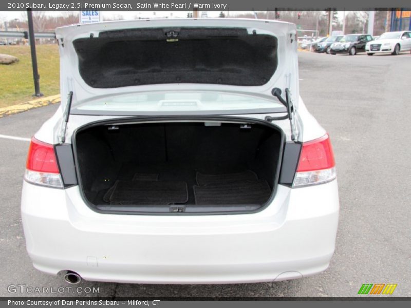 Satin White Pearl / Warm Ivory 2010 Subaru Legacy 2.5i Premium Sedan