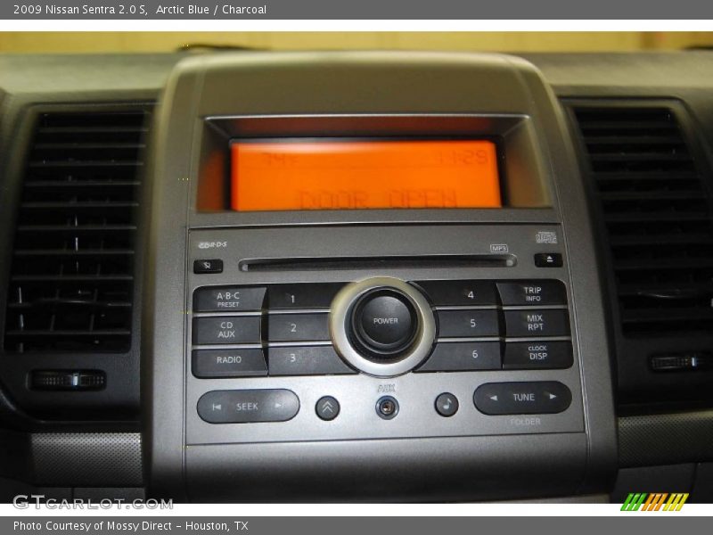 Arctic Blue / Charcoal 2009 Nissan Sentra 2.0 S