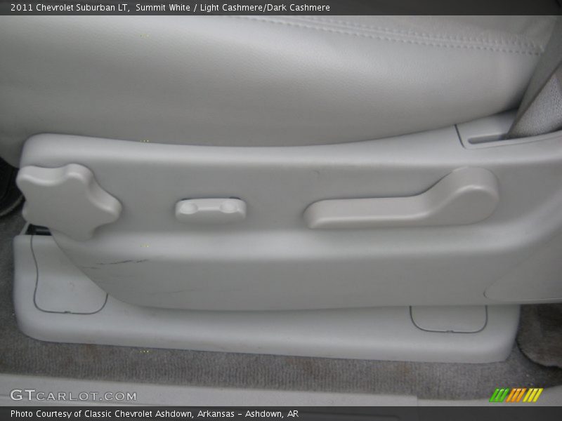 Summit White / Light Cashmere/Dark Cashmere 2011 Chevrolet Suburban LT