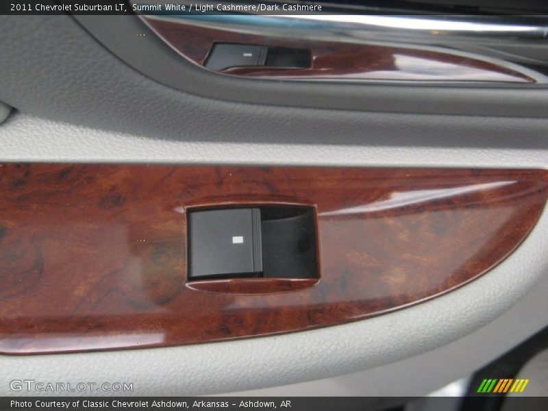Summit White / Light Cashmere/Dark Cashmere 2011 Chevrolet Suburban LT