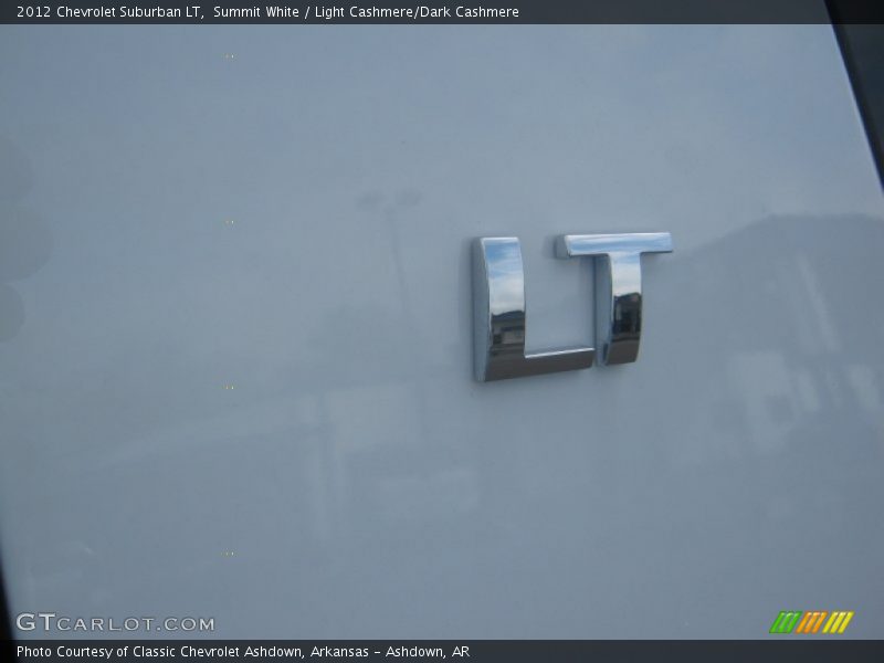 Summit White / Light Cashmere/Dark Cashmere 2012 Chevrolet Suburban LT