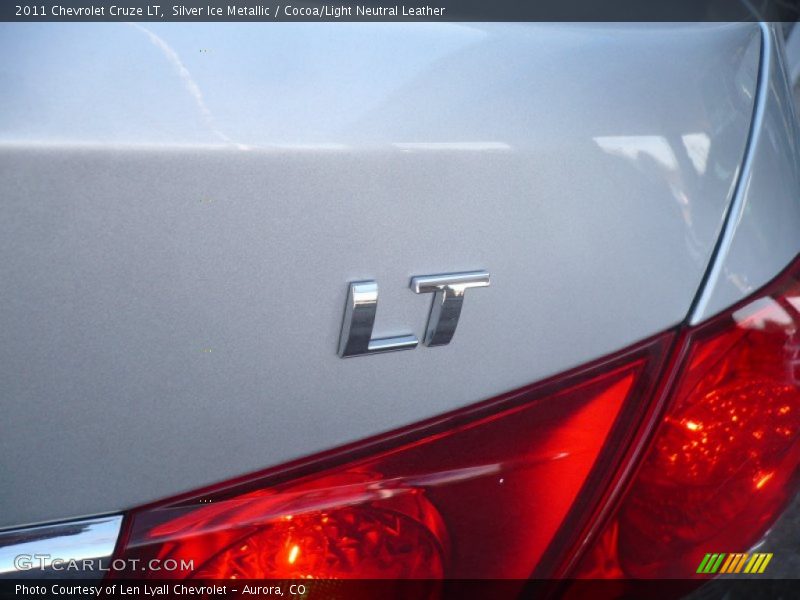 Silver Ice Metallic / Cocoa/Light Neutral Leather 2011 Chevrolet Cruze LT