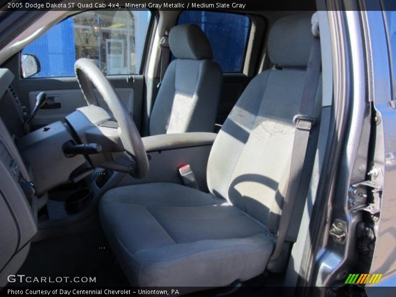 Mineral Gray Metallic / Medium Slate Gray 2005 Dodge Dakota ST Quad Cab 4x4