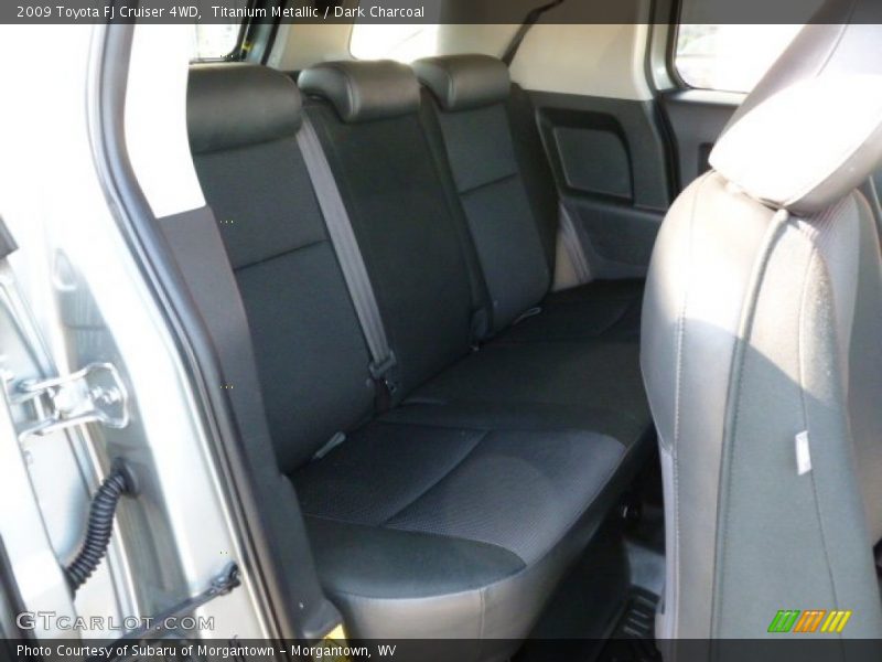 Titanium Metallic / Dark Charcoal 2009 Toyota FJ Cruiser 4WD
