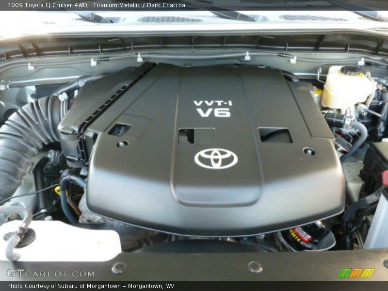 Titanium Metallic / Dark Charcoal 2009 Toyota FJ Cruiser 4WD