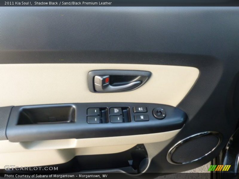 Shadow Black / Sand/Black Premium Leather 2011 Kia Soul !