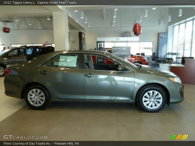 Cypress Green Pearl / Ivory 2012 Toyota Camry L