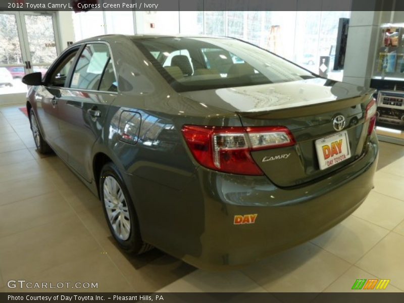 Cypress Green Pearl / Ivory 2012 Toyota Camry L