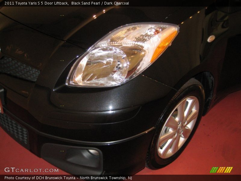 Black Sand Pearl / Dark Charcoal 2011 Toyota Yaris S 5 Door Liftback