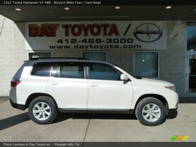 Blizzard White Pearl / Sand Beige 2012 Toyota Highlander V6 4WD