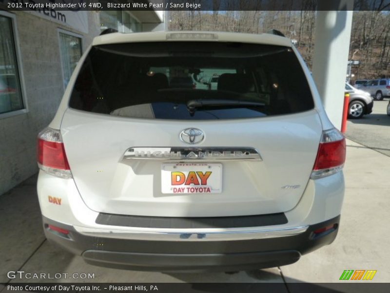 Blizzard White Pearl / Sand Beige 2012 Toyota Highlander V6 4WD