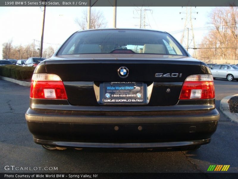Black II / Grey 1998 BMW 5 Series 540i Sedan