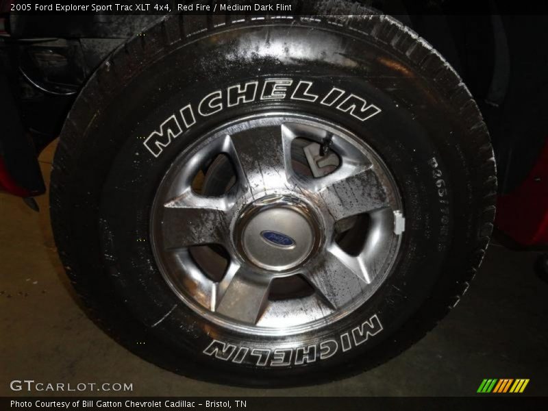 Red Fire / Medium Dark Flint 2005 Ford Explorer Sport Trac XLT 4x4