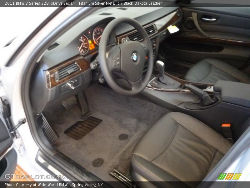 Titanium Silver Metallic / Black Dakota Leather 2011 BMW 3 Series 328i xDrive Sedan