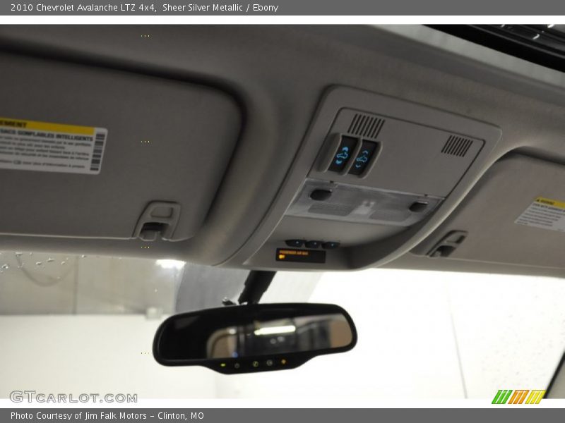 Sheer Silver Metallic / Ebony 2010 Chevrolet Avalanche LTZ 4x4