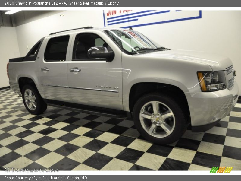 Sheer Silver Metallic / Ebony 2010 Chevrolet Avalanche LTZ 4x4