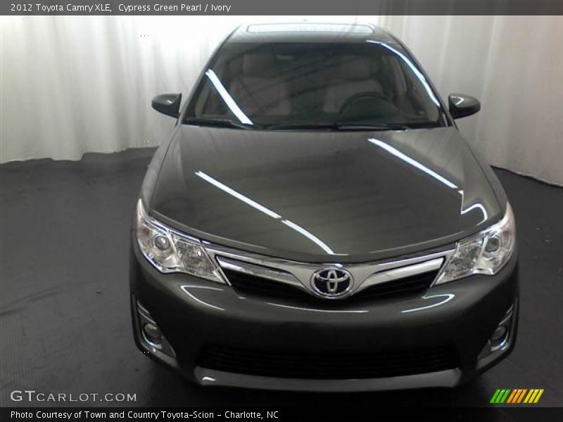 Cypress Green Pearl / Ivory 2012 Toyota Camry XLE