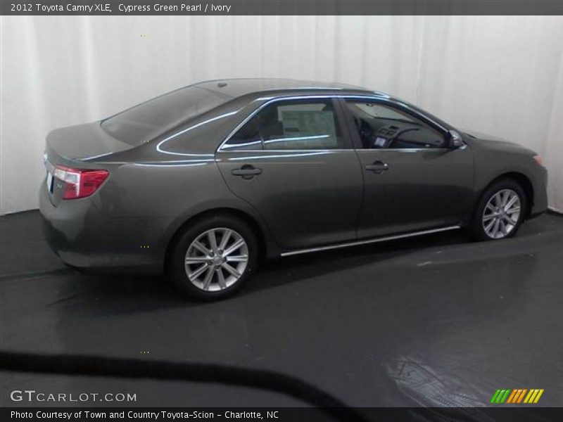 Cypress Green Pearl / Ivory 2012 Toyota Camry XLE