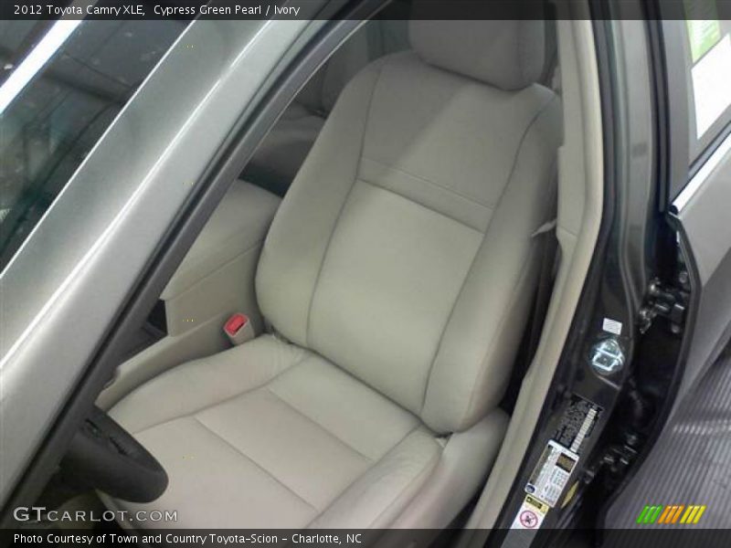 Cypress Green Pearl / Ivory 2012 Toyota Camry XLE