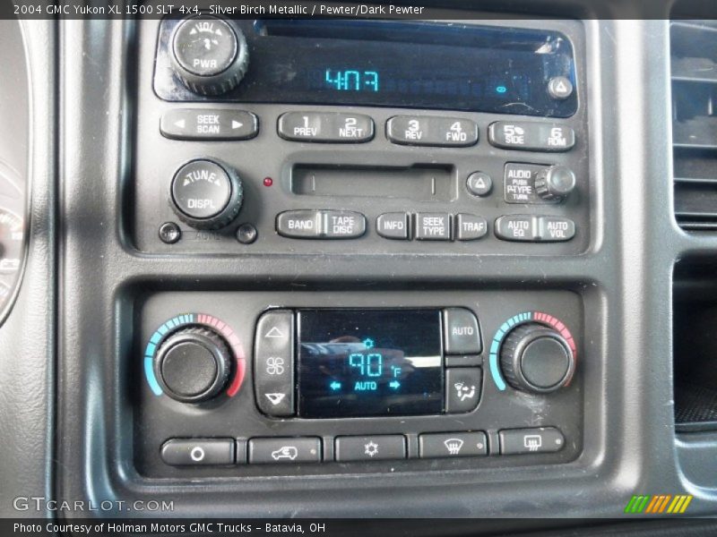 Silver Birch Metallic / Pewter/Dark Pewter 2004 GMC Yukon XL 1500 SLT 4x4