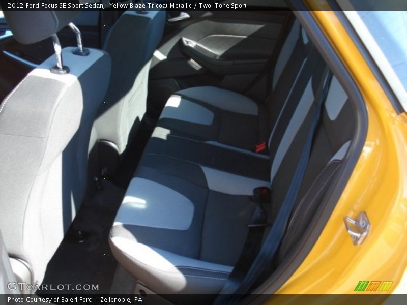Yellow Blaze Tricoat Metallic / Two-Tone Sport 2012 Ford Focus SE Sport Sedan