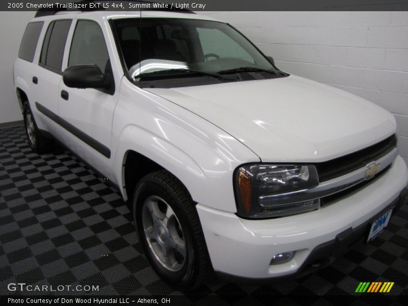 Summit White / Light Gray 2005 Chevrolet TrailBlazer EXT LS 4x4