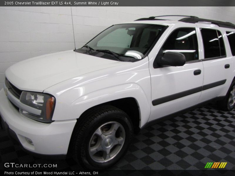 Summit White / Light Gray 2005 Chevrolet TrailBlazer EXT LS 4x4