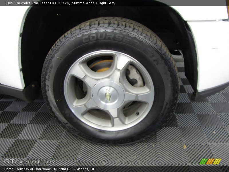 Summit White / Light Gray 2005 Chevrolet TrailBlazer EXT LS 4x4