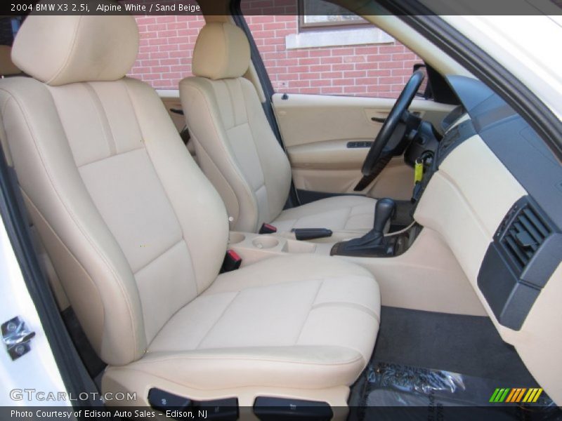 Alpine White / Sand Beige 2004 BMW X3 2.5i