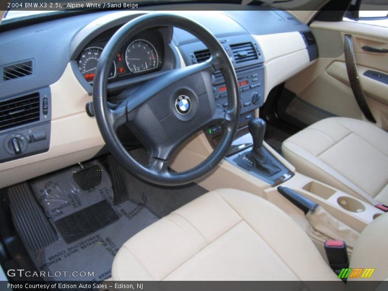 Alpine White / Sand Beige 2004 BMW X3 2.5i