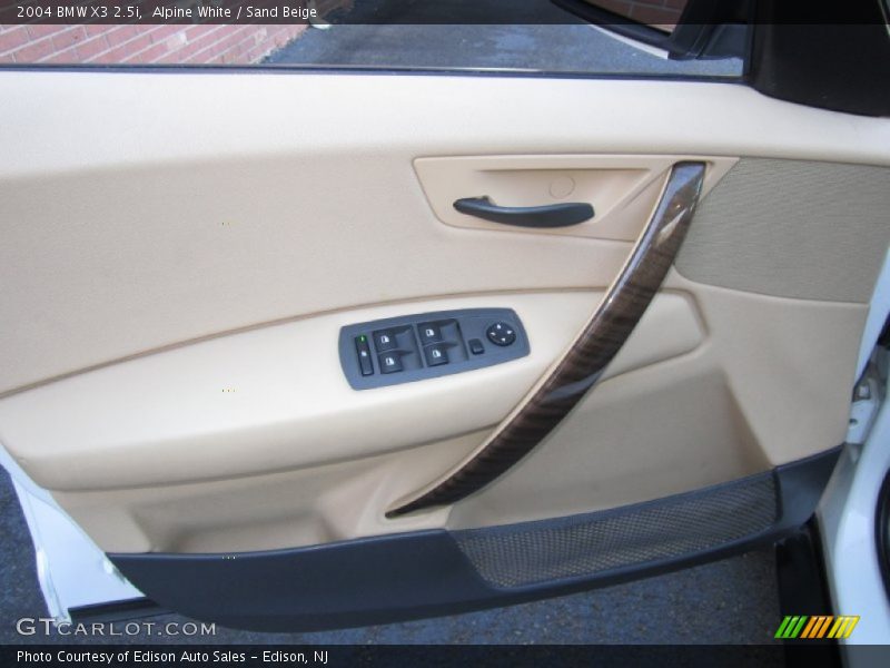 Alpine White / Sand Beige 2004 BMW X3 2.5i