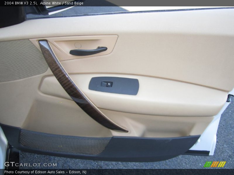 Alpine White / Sand Beige 2004 BMW X3 2.5i