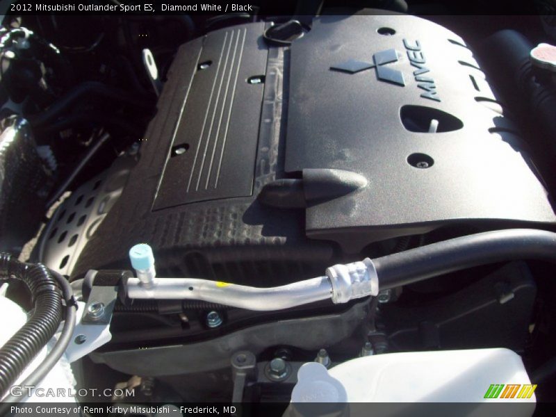 Diamond White / Black 2012 Mitsubishi Outlander Sport ES