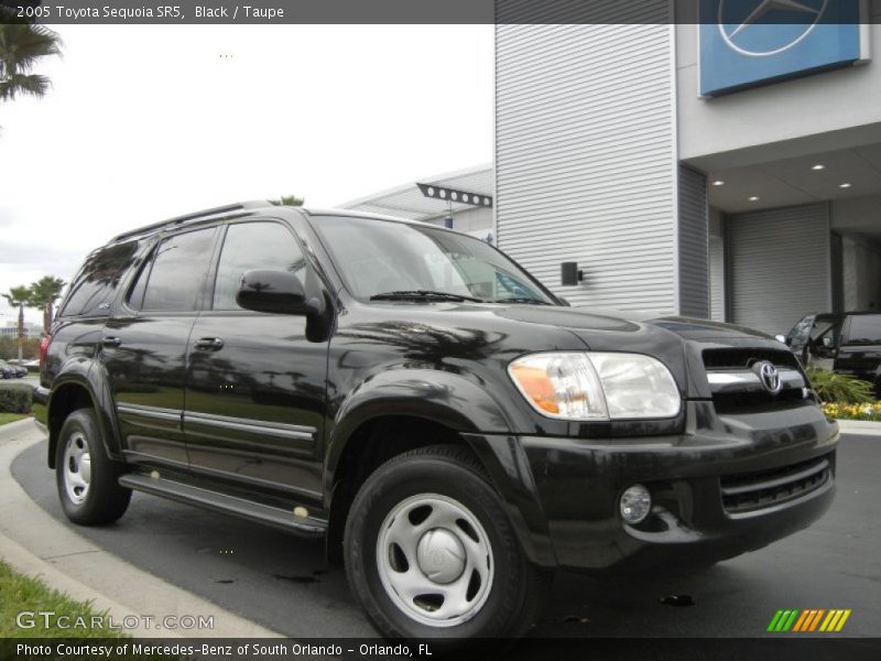 Black / Taupe 2005 Toyota Sequoia SR5