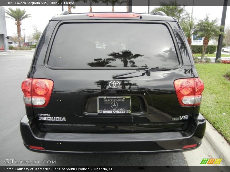 Black / Taupe 2005 Toyota Sequoia SR5