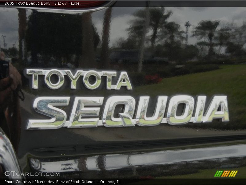 Black / Taupe 2005 Toyota Sequoia SR5