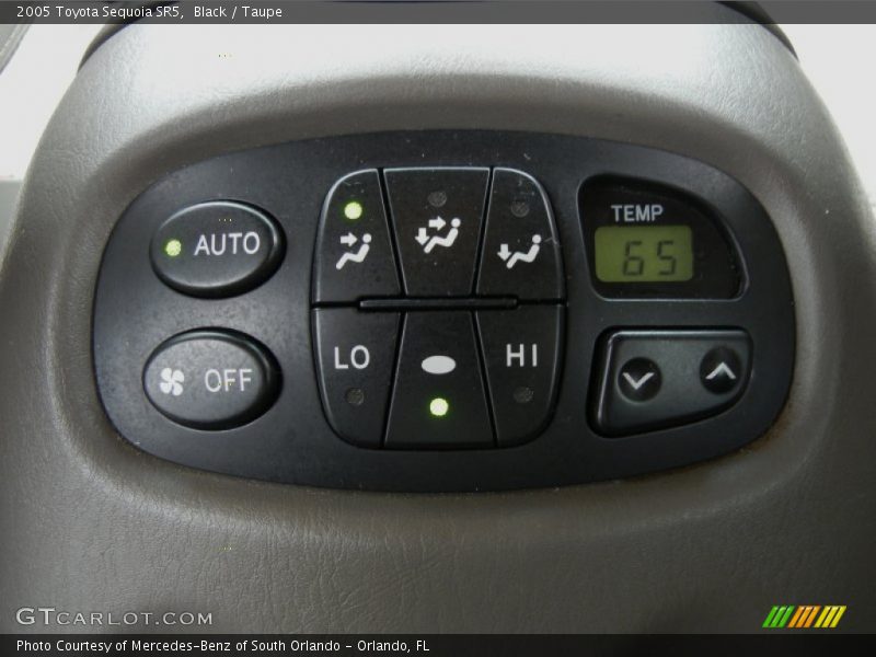 Black / Taupe 2005 Toyota Sequoia SR5