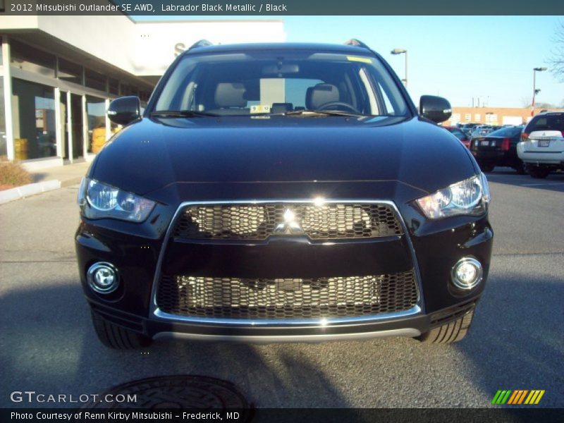 Labrador Black Metallic / Black 2012 Mitsubishi Outlander SE AWD