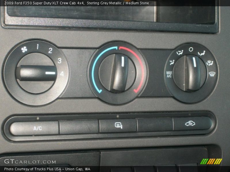 Sterling Grey Metallic / Medium Stone 2009 Ford F350 Super Duty XLT Crew Cab 4x4