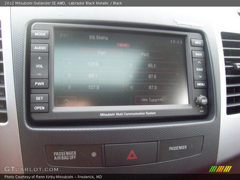 Labrador Black Metallic / Black 2012 Mitsubishi Outlander SE AWD