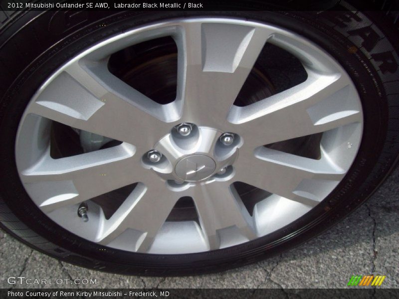 Labrador Black Metallic / Black 2012 Mitsubishi Outlander SE AWD