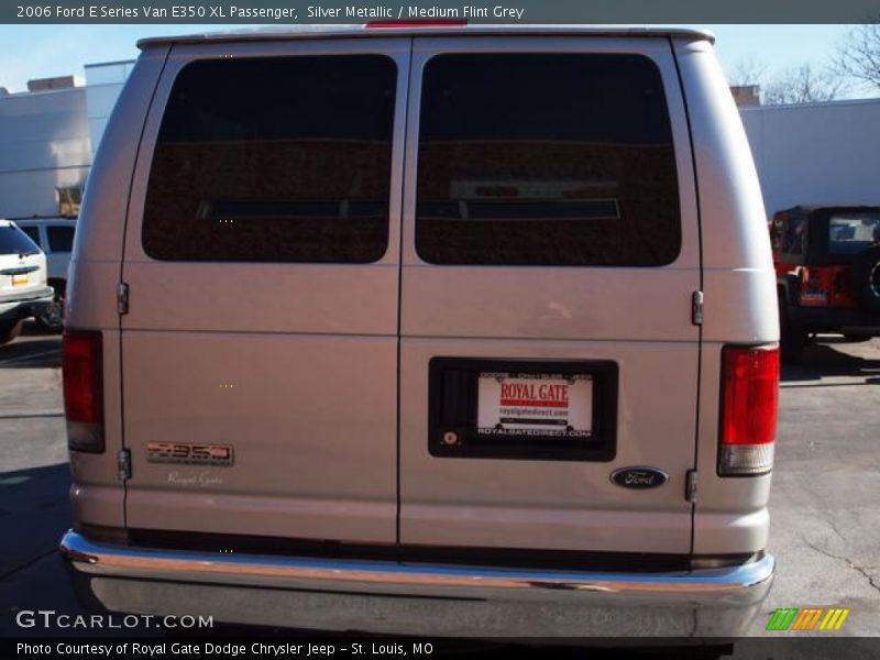 Silver Metallic / Medium Flint Grey 2006 Ford E Series Van E350 XL Passenger